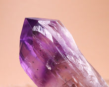 Lade das Bild in den Galerie-Viewer, Amethyst Wurzelspitze