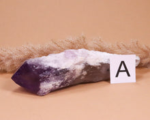 Lade das Bild in den Galerie-Viewer, Amethyst Wurzelspitze