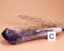 Lade das Bild in den Galerie-Viewer, Amethyst Wurzelspitze