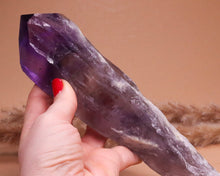Lade das Bild in den Galerie-Viewer, Amethyst Wurzelspitze