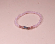 Lade das Bild in den Galerie-Viewer, Armband LOVE