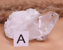 Lade das Bild in den Galerie-Viewer, Bergkristall Stufe Unikat