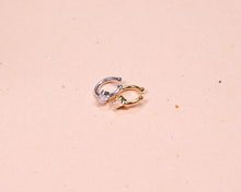 Lade das Bild in den Galerie-Viewer, Ear Cuff Divine Gold