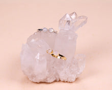Lade das Bild in den Galerie-Viewer, Ring Karma Mondstein Silber