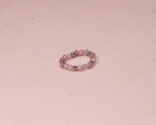 Lade das Bild in den Galerie-Viewer, Ring Erdbeerquarz facettiert