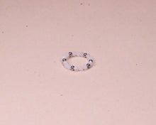 Lade das Bild in den Galerie-Viewer, Ring Mondstein weiß facettiert