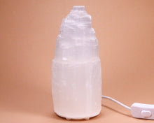 Lade das Bild in den Galerie-Viewer, Lampe Selenit Wasserfall