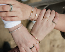 Lade das Bild in den Galerie-Viewer, Armband MAGIC