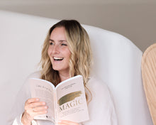 Lade das Bild in den Galerie-Viewer, Create your own MAGIC - Buch (Taschenbuch)