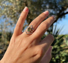 Lade das Bild in den Galerie-Viewer, Ring Tara Peridot Silber