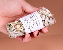 Lade das Bild in den Galerie-Viewer, Räucherbündel Weißer Salbei & Sinuata-Blume weiß