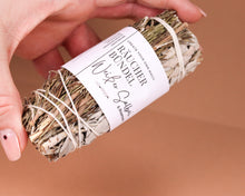 Lade das Bild in den Galerie-Viewer, Räucherbündel Weißer Salbei & Rosmarin