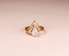 Lade das Bild in den Galerie-Viewer, Ring Isis Gold