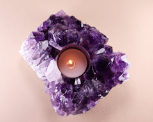 Lade das Bild in den Galerie-Viewer, Amethyst Stufe Teelicht