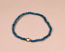 Lade das Bild in den Galerie-Viewer, Armband Apatit