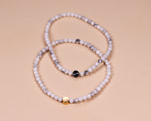 Lade das Bild in den Galerie-Viewer, Armband Howlith
