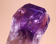 Lade das Bild in den Galerie-Viewer, Amethyst Wurzelspitze
