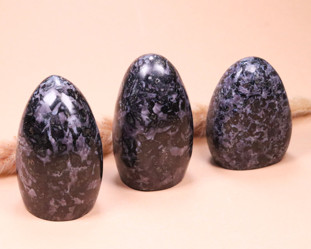 Gabbro Freeform