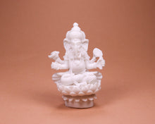 Lade das Bild in den Galerie-Viewer, Figur Ganesha aus Polyresin
