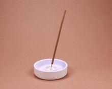 Lade das Bild in den Galerie-Viewer, Räucherschale klein
