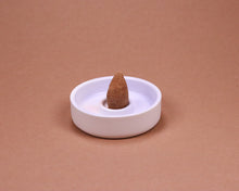 Lade das Bild in den Galerie-Viewer, Räucherkegel Adlerholz
