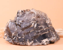 Lade das Bild in den Galerie-Viewer, Skelettquarz dunkel Unikat
