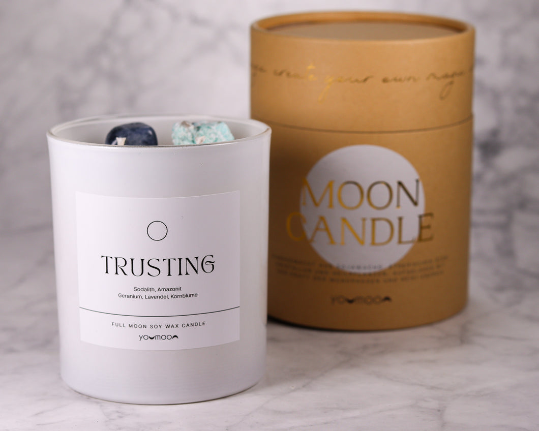 Full Moon Candle TRUSTING
