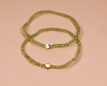 Lade das Bild in den Galerie-Viewer, Armband Peridot
